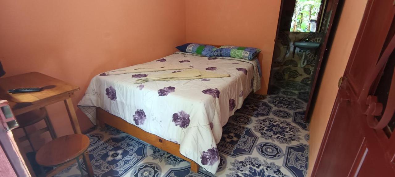 Hospedaje Santo Domingo Panajachel Eksteriør bilde