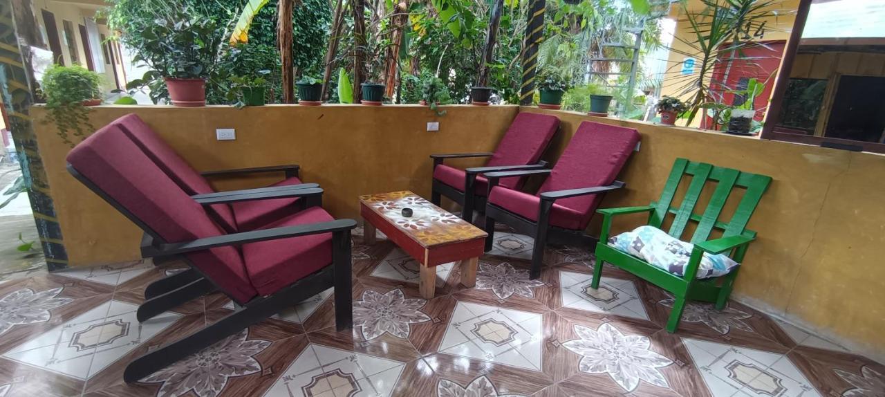 Hospedaje Santo Domingo Panajachel Eksteriør bilde